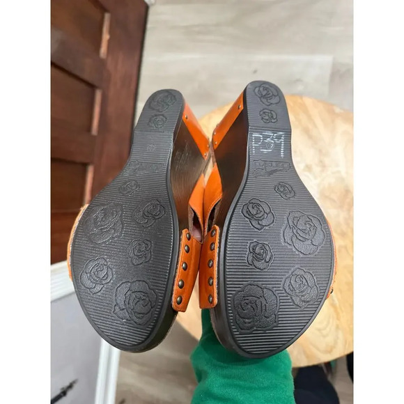 Dansko size 40 Wedge Sandal, Brown Leather, Adjustable Buckle Strap, Women’s - Picture 3 of 7